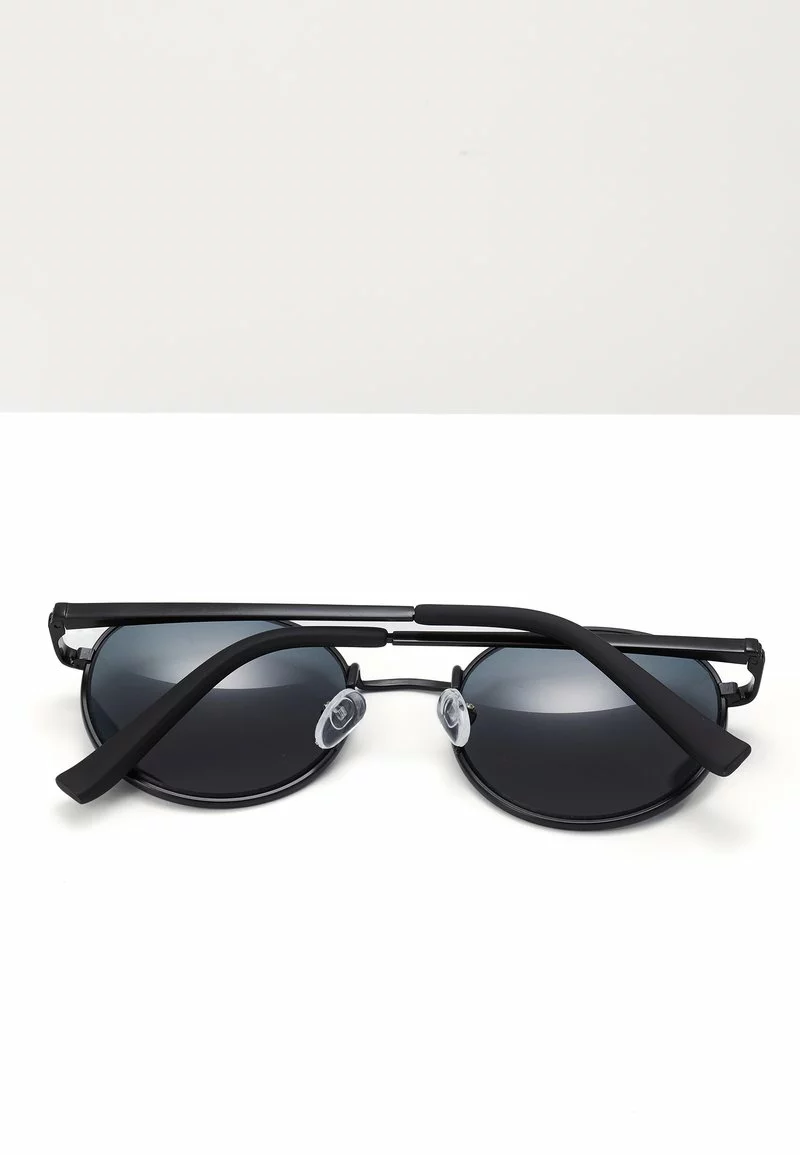 Even&Odd Sonnenbrille - Black | Damen 6 Even&Odd Sonnenbrille - Black | Damen – Bild 4