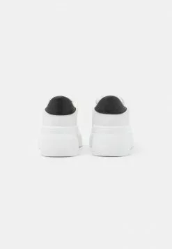 Even&Odd Damen Sneaker Low - White/black 11 Even&Odd Damen Sneaker Low - White/black -Even Und Odd Verkäufe 1c75d899d5e641e7b48221d20b93bce6
