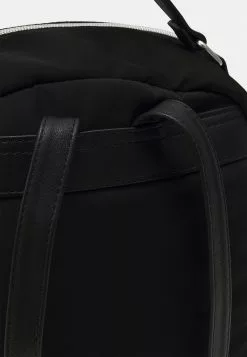 Even&Odd Damen Tagesrucksack - Black -Even Und Odd Verkäufe 2642ba88846145dbb89bb1a5994fac43