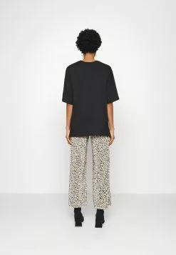 Even&Odd T-Shirt Print - Black | Damen 10 Even&Odd T-Shirt Print - Black | Damen -Even Und Odd Verkäufe 2eed58a4eb51470eae55eab9cefe0ee9