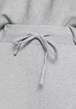 Even&Odd Damen SET BAT SHAPE LOUNGE - Strickpullover - Mottled Light Grey -Even Und Odd Verkäufe 30e842db8a06480d84dccb13c1534750