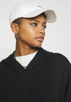 Even&Odd Damen HOODIE LONG WITHOUT DRAWCORD AND POCKET - Kapuzenpullover - Black -Even Und Odd Verkäufe 318202b306a24aeaac93841a425c8a4e