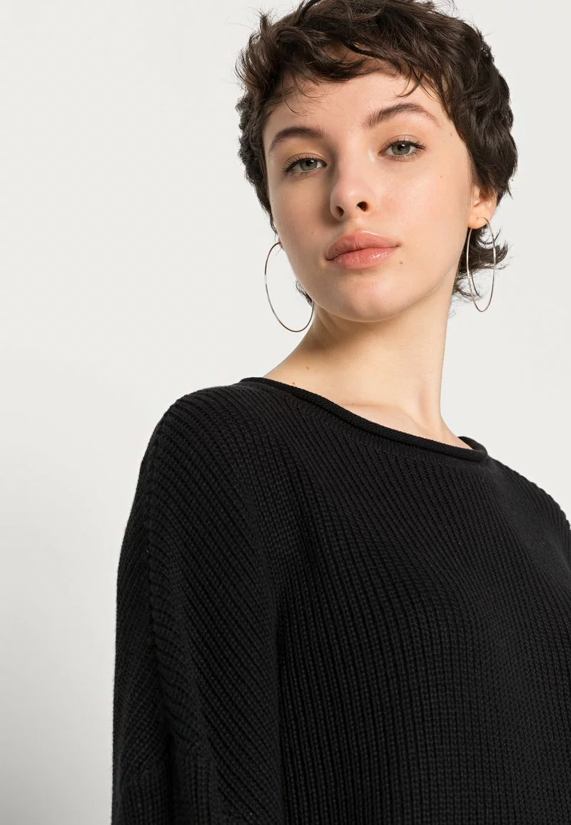 Even&Odd Damen OVERSIZE CROPPED ROLLED EDGE JUMPER - Strickpullover - Black 7 Even&Odd Damen OVERSIZE CROPPED ROLLED EDGE JUMPER - Strickpullover - Black – Bild 5
