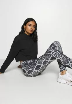 Even&Odd Damen Sweatshirt - Black 12 Even&Odd Damen Sweatshirt - Black -Even Und Odd Verkäufe 3e5434ecd98848fabe6ed03064384701