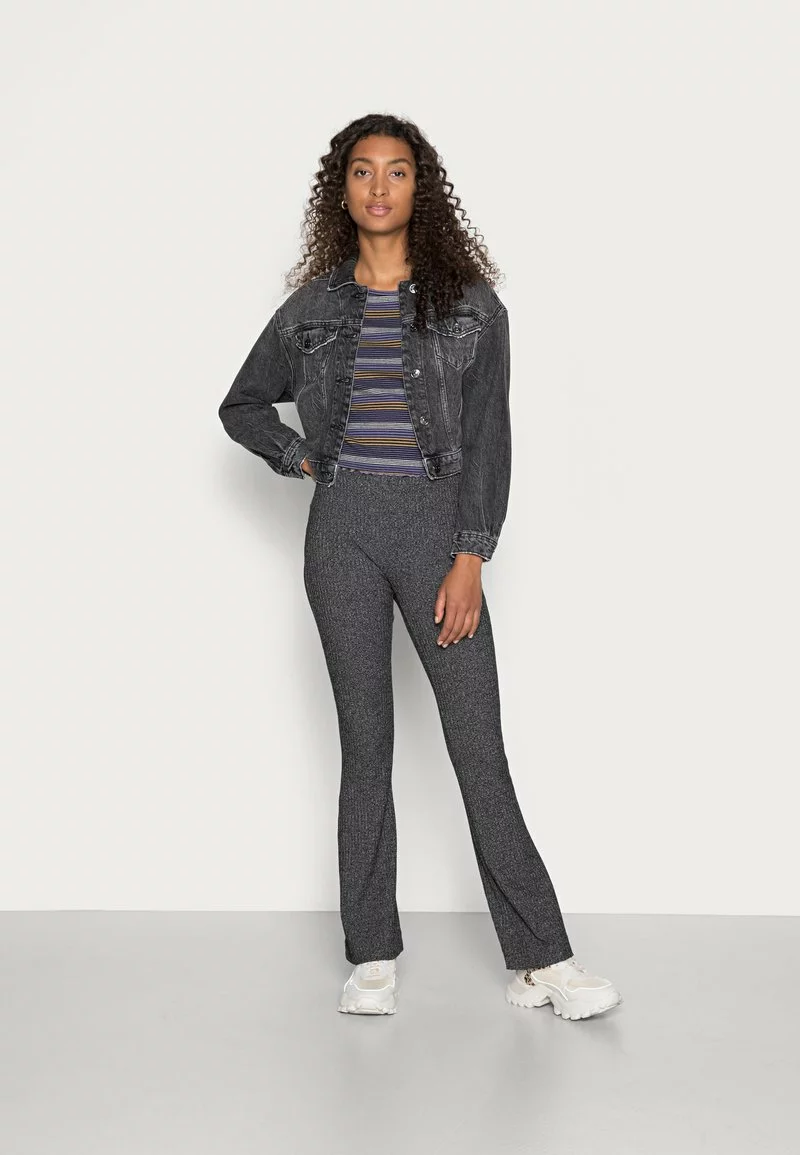 Even&Odd Damen CROPPED CREWNECK LONG SLEEVE - Langarmshirt - Blue 4 Even&Odd Damen CROPPED CREWNECK LONG SLEEVE - Langarmshirt - Blue – Bild 2