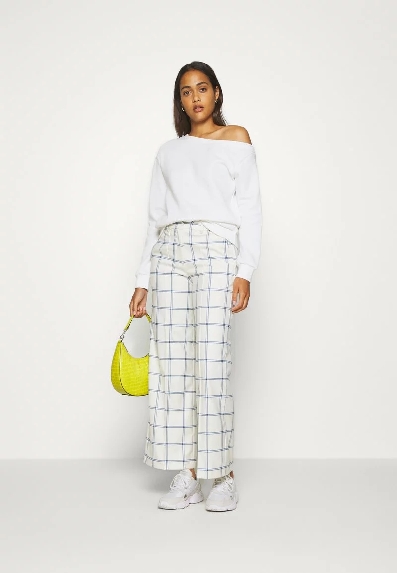 Even&Odd Damen LOOSE OFF SHOULDER SWEATSHIRT - Sweatshirt - White 4 Even&Odd Damen LOOSE OFF SHOULDER SWEATSHIRT - Sweatshirt - White – Bild 2