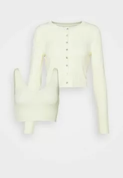 Even&Odd Damen KNITWEAR SET - Strickjacke - Light Yellow 16 Even&Odd Damen KNITWEAR SET - Strickjacke - Light Yellow -Even Und Odd Verkäufe a14cdfa500f94eb1827f559ee6bf6a79