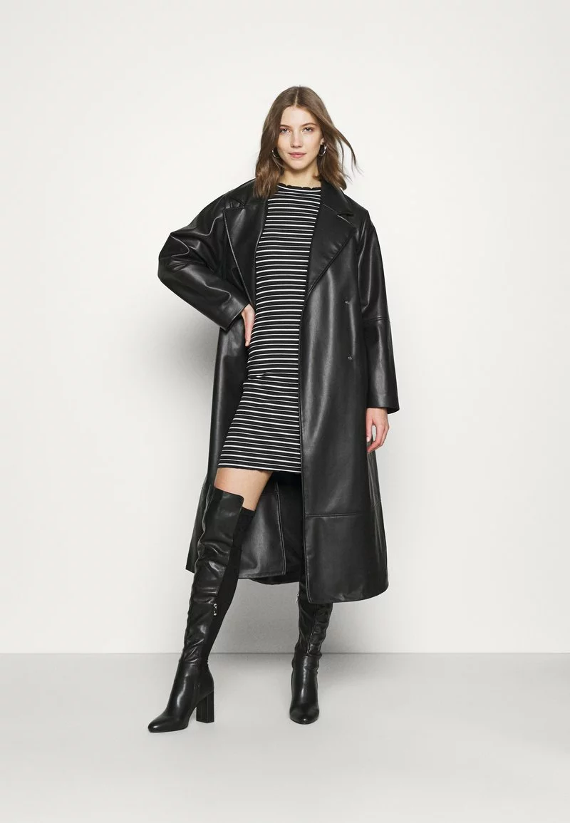 Even&Odd Damen Rushed Edges Mini High Neck Long Sleeves Dress - Etuikleid - Black/ White 4 Even&Odd Damen Rushed Edges Mini High Neck Long Sleeves Dress - Etuikleid - Black/ White – Bild 2