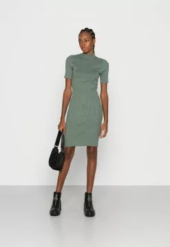 Even&Odd Damen PERKIN NECK SHORT SLEEVE DRESS - Strickkleid - Olive 8 Even&Odd Damen PERKIN NECK SHORT SLEEVE DRESS - Strickkleid - Olive -Even Und Odd Verkäufe ad64d87d179840a49a32b52d22ba8b6d