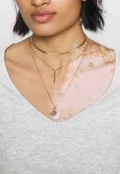 Even&Odd Damen 3 PACK - T-Shirt Basic - Black 17 Even&Odd Damen 3 PACK - T-Shirt Basic - Black -Even Und Odd Verkäufe b23d05b243fb4d288d4301cfa95bde48