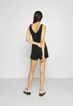 Even&Odd Damen BASIC Deep V Playsuit - Jumpsuit - Black 9 Even&Odd Damen BASIC Deep V Playsuit - Jumpsuit - Black -Even Und Odd Verkäufe b4faa5962a7f4ec688c38dab6c486f96