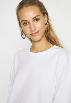 Even&Odd T-Shirt Basic - White | Damen 11 Even&Odd T-Shirt Basic - White | Damen -Even Und Odd Verkäufe cdb7acc66dfd4c7f9718777edbaa897e