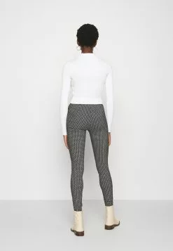 Even&Odd Damen 2 PACK - Strickpullover - Black/white -Even Und Odd Verkäufe e4ccb4a491b944f8a502c12963fd630b