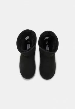 Even&Odd Damen DISNEY MICKEY MOUSE WINTER BOOTIES - Stiefelette - Black 13 Even&Odd Damen DISNEY MICKEY MOUSE WINTER BOOTIES - Stiefelette - Black -Even Und Odd Verkäufe fb5502adaf6d48da9f99c2f1f94705fb